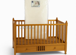 سرير خشبي مع ماطلة جديدة