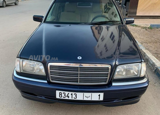 مرسيدس بينز ٢٥٠