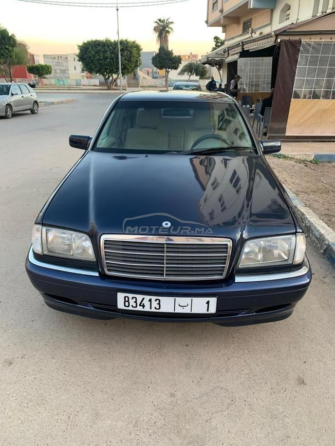 مرسيدس بينز ٢٥٠