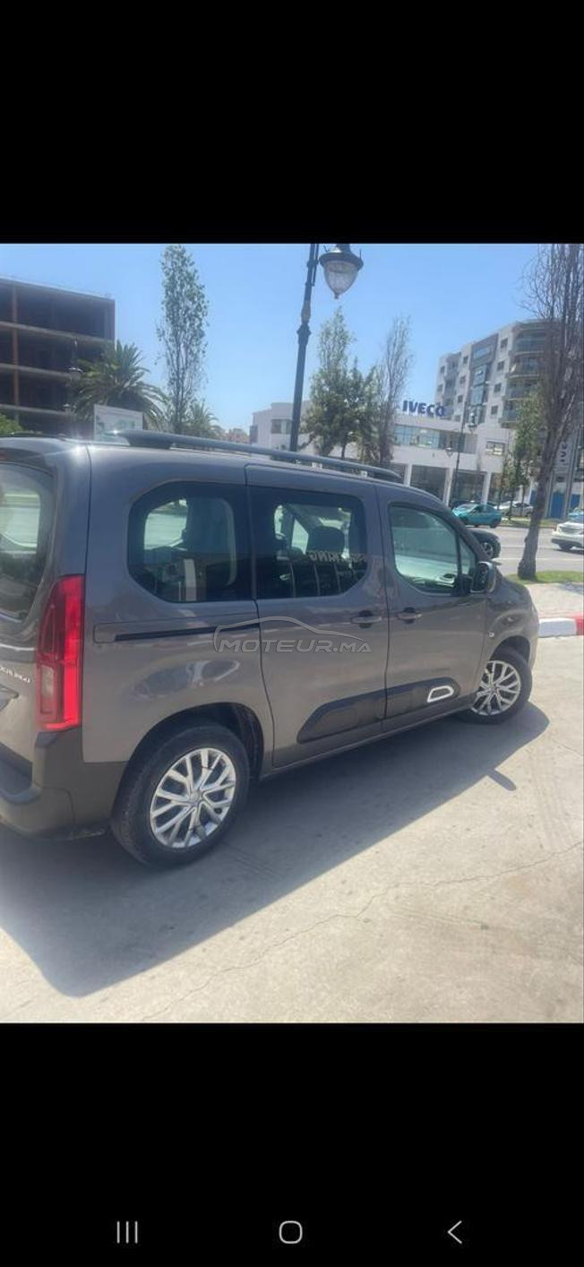VOITURE CITROËN BERLINGO DE TRÈS BONNE ÉTAT 