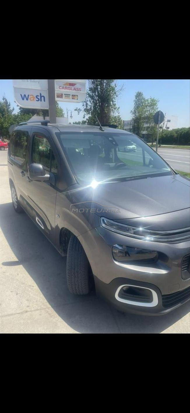 VOITURE CITROËN BERLINGO DE TRÈS BONNE ÉTAT 