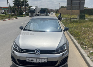 Volkswagen Golf 7 automatique panoramique 