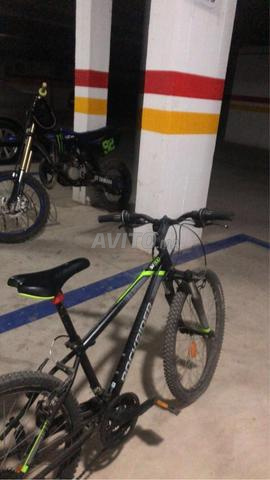 Vélo rockrider ST 500 en très bonne état 