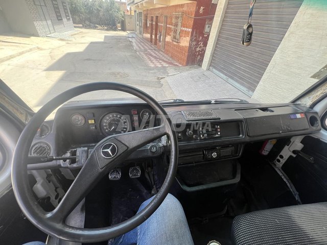 Mercedes-Benz 207D Diesel Manuelle 1982 à Nador