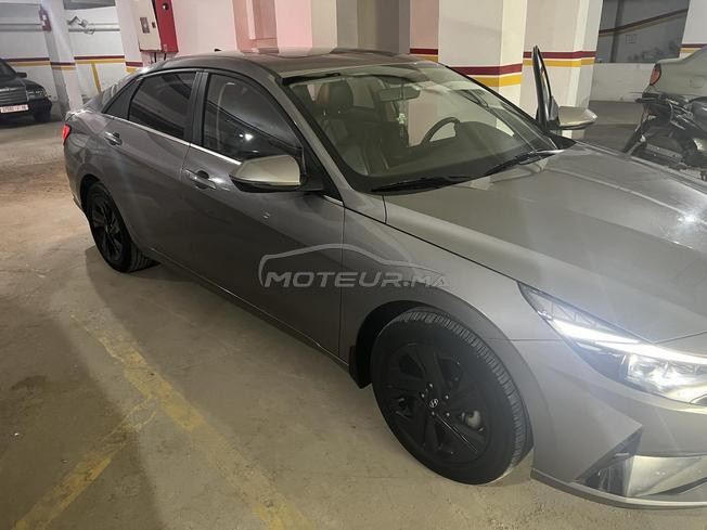 Hyundai elantra hybrid 