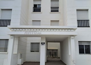 Appart neuf meublé à vendre 49 m² à Tanger IBN Ba