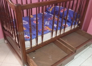 lit avec matelas a vendre 