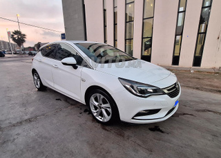 Astra K 1.7 en excellent état