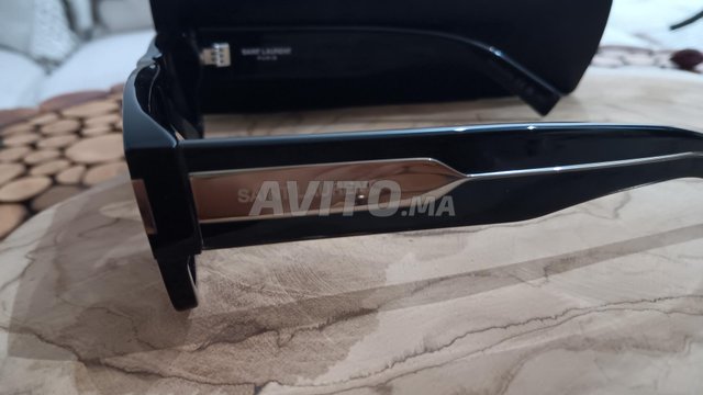 Lunette saint Laurent noir mixte original 
