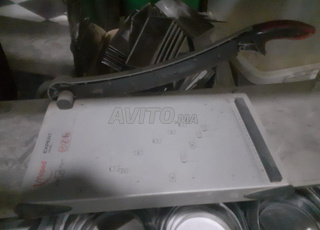 Machine pour faire le weeding cakes