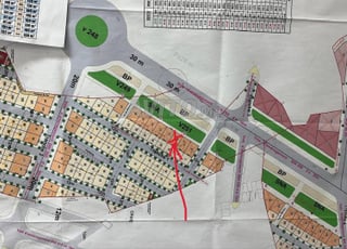 Terrain R4/Terrain titré à vendre sur route de 30 à un prix attractif