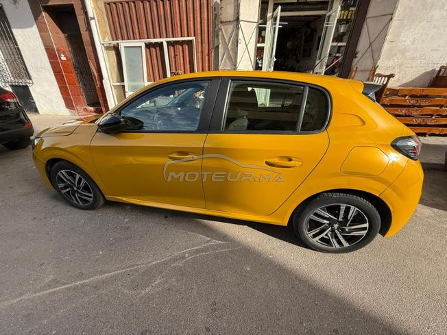 Peugeot 208 très bon état général 