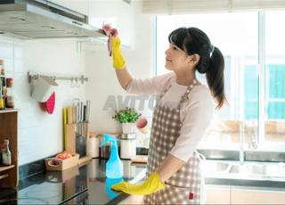 امرأة تنظيف من الفلبين