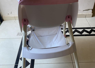 Table à manger pour les bébés 