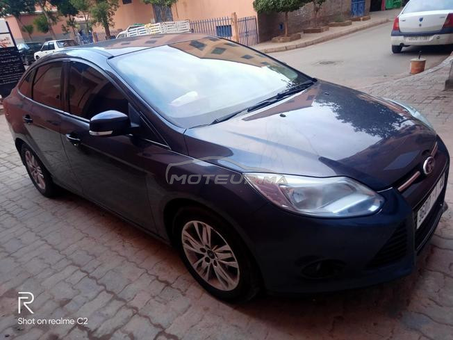 ford focus très bien entretenu 