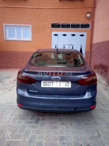 ford focus très bien entretenu 