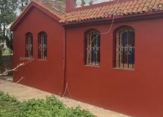 ferme a vendre avec petite villa 