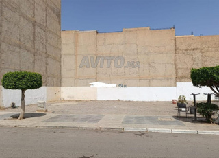 أرض للبيع - طريق وجدة  فرصة استثمارية ذهبية