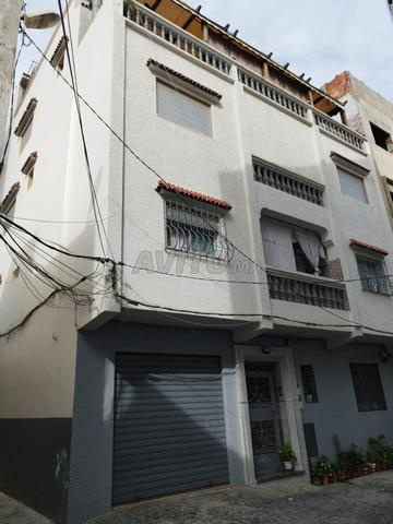 Maison à vendre 4 etage garage 2 facad