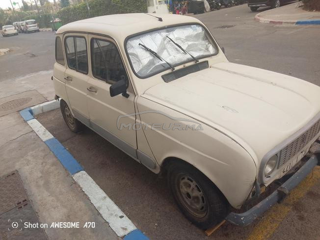 Renault R4 Essence Manuelle 1986 à Agadir