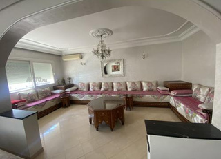 شقة جميلة مفروشة - شارع عبد المؤمن