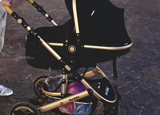 عربة اطفال الصغار 