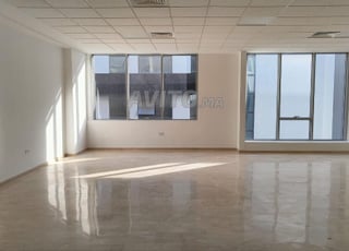 Bureaux haut standing neufs de 70 à 2000 m à Sidi Maarouf