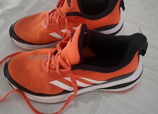 Chaussure Adidas en très bon état 