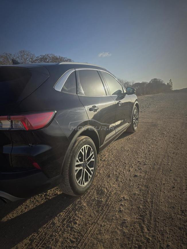 ford kuga titanium