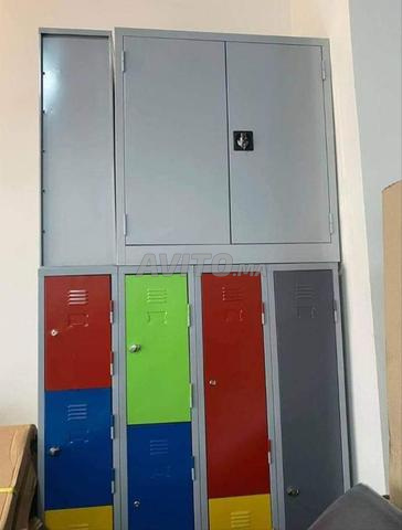 des vestiaires monobloc en métallique