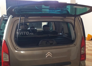 Citroën Berlingo Diesel Automatique 2014 à Larache