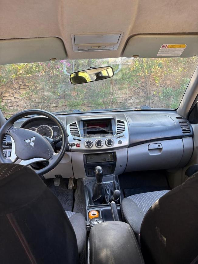 Mitsubishi Pick Up Diesel - Hard Top