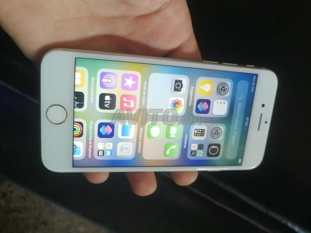 IPhone 8 normal 64g etta 89 