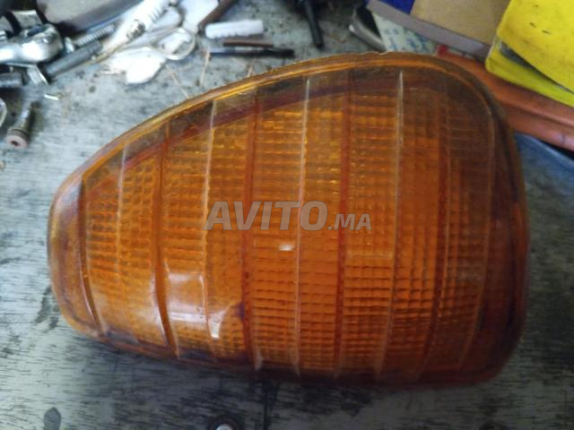 lebras de voiture Mercedes 240 gauche droite 