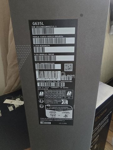 Asus Rog Strix SCAR (2025)