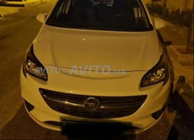 Opel Corsa Essence Manuelle 2019 à Meknès