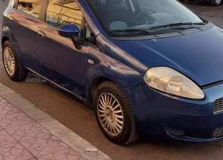 سيارة fiat grand punto للبيع
