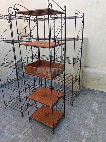 Etagère en fer forgé pour intérieur ou extérieur