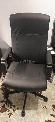 chaise de bureau marque ikea