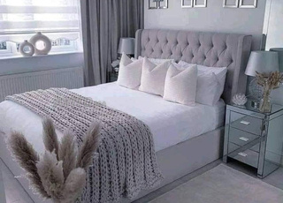 شقة مطلة لبحر بدقيقة مشيا