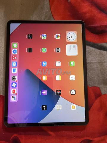 ipad pro 12.9 inch 5th generation WIFI - 2