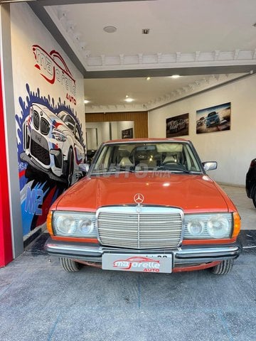 Mercedes-Benz 240 D collection 1978 à Marrakech