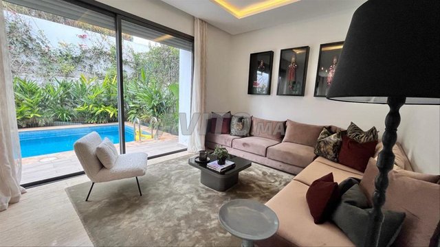 A vendre villa a dar bouazza avec piscine 