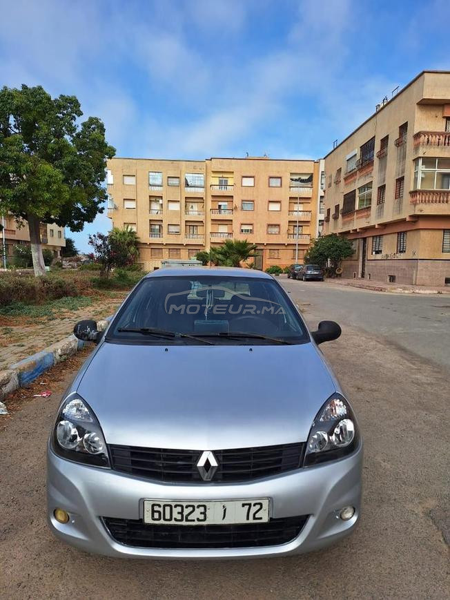 Renault clio2 essence 2012