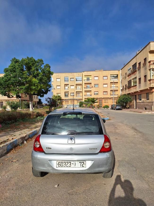 Renault clio2 essence 2012