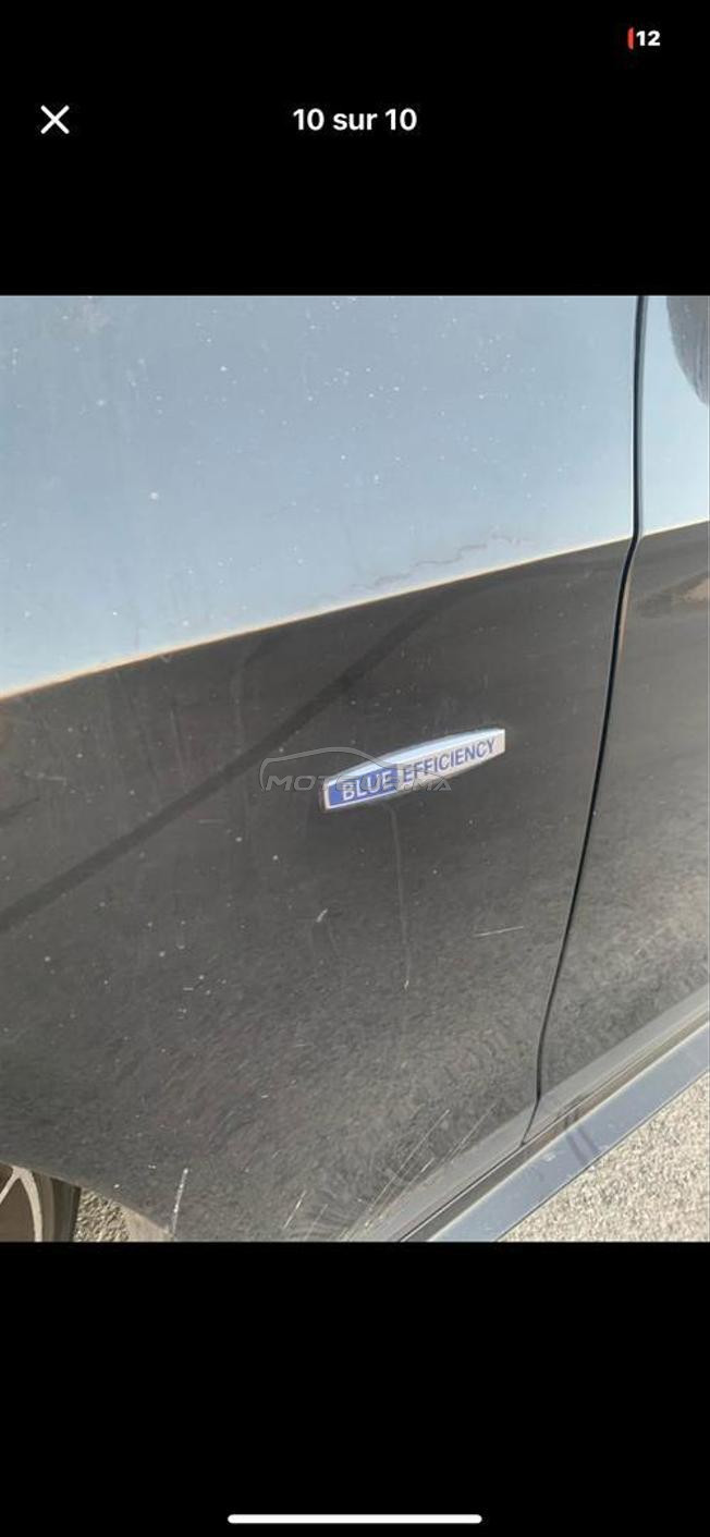 mercedes E250 bleu effeiciency