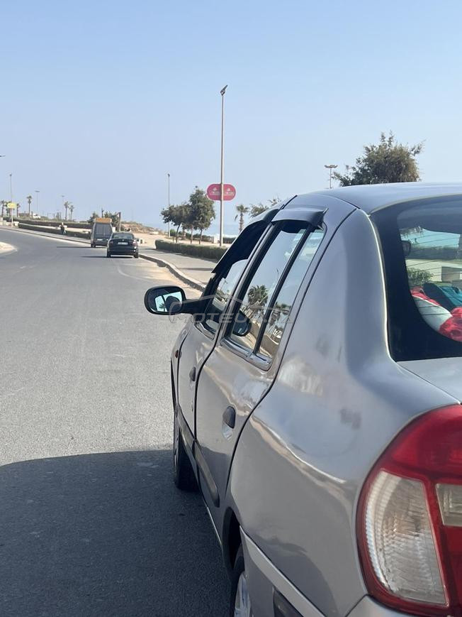 Renault Clio Essence Manuelle 2005 à Agadir