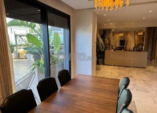 DUPLEX TERASSE 260M À VENDRE À BOSKOURA 