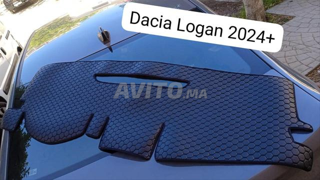 بيع جميع غطاء لوحة القيادة واكسسوارات السيارات 