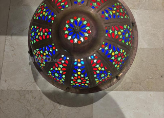 ثريا نحاسية كبيرة بزجاج ملون – Lustre décoratif 